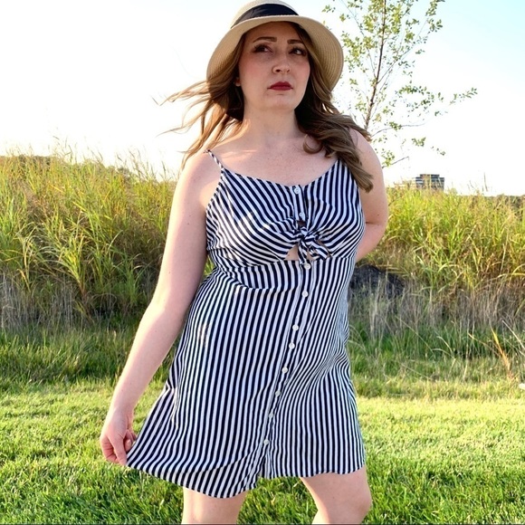 L.A. Hearts Pac Sun Skater Stripe Cutout Mini Dress Size Large - Picture 1 of 15